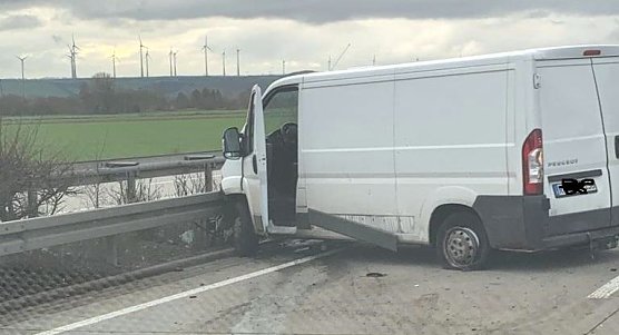Unfall auf der A38 (Foto: privat)