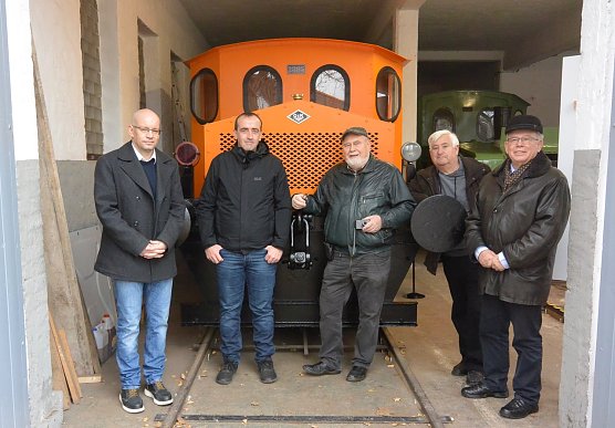Die "Macher": Sie alle halfen ehrenamtlich und unentgeltlich dieses Projekt p&uuml;nktlich zum Jahreswechsel an das IFA-Museum zu &uuml;bergeben (Foto: IFA Museum Nordhausen)