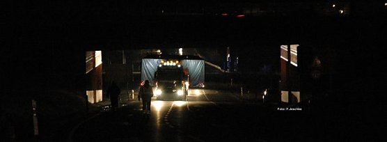 400 Tonnen unterwegs (Foto: F. Jeschke) 400 Tonnen unterwegs (Foto: F. Jeschke)