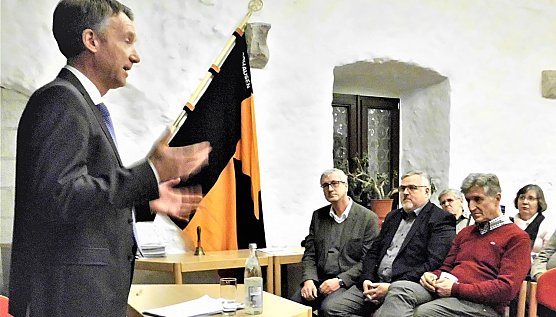 Walk bei seinem Vortrag (Foto: CDU)