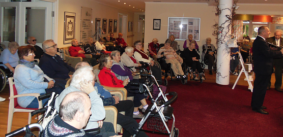 M&auml;nnerchor zu Gast im Sonnenhof (Foto: Danny Kais)