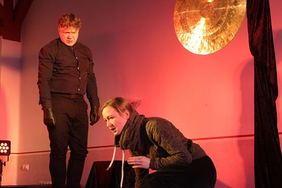 Das Schauspielduo J&uuml;rgen Larys und Susanne Hocke  (Foto: Angelo Glashagel)