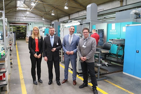 v.l.:Bianca Kegler, Karsten Frob&ouml;se, Nils K&ouml;hler und Peter Hanke (Foto: Angelo Glashagel)