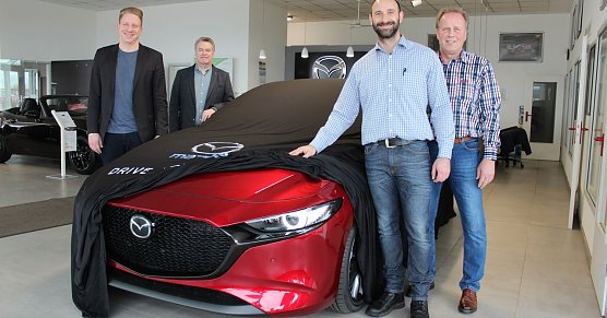 Fr&uuml;hlingsfest wird im Autozentrum vorbereitet (Foto: privat)