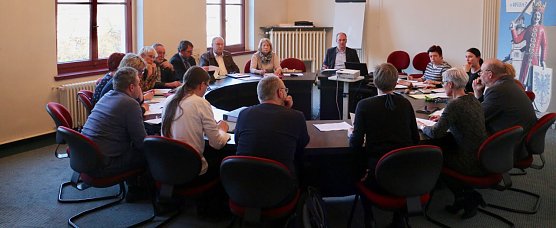 Aus dem Kreisausschuss (Foto: Angelo Glashagel) Aus dem Kreisausschuss (Foto: Angelo Glashagel)