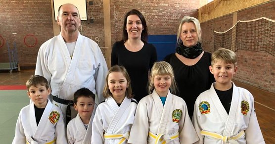 Spende &uuml;bergeben (Foto: privat)