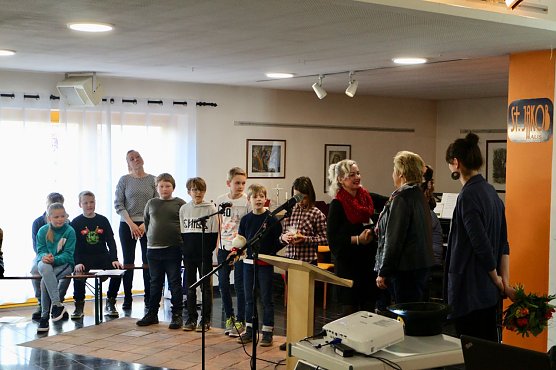 Die "Klasse 2000" der evangelischen Grundschule (Foto: Angelo Glashagel)