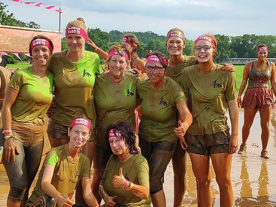 Die schlammigen Engel der Hochschule Nordhausen (Foto: Uta Breuer)