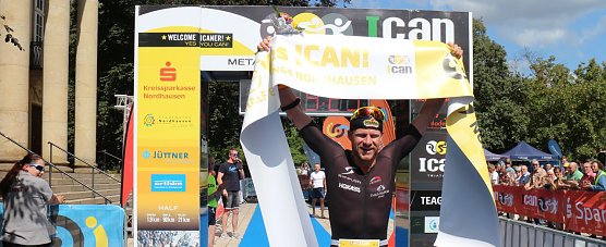 Per van Vlerken gewinnt den 7. Nordhäuser Half-ICAN (Foto: Angelo Glashagel) Per van Vlerken gewinnt den 7. Nordhäuser Half-ICAN (Foto: Angelo Glashagel)