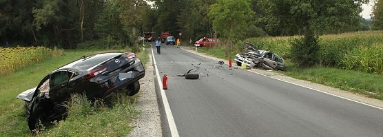 Zwei Schwerverletzte bei Unfall (Foto: S. Dietzel)