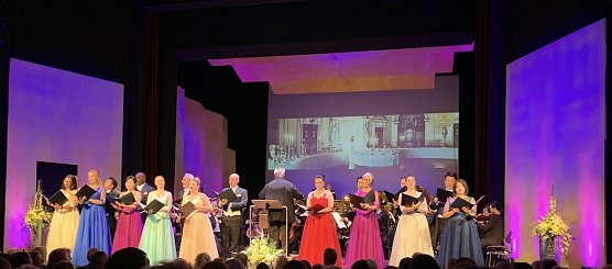 Operngala (Foto: oas) Operngala (Foto: oas)