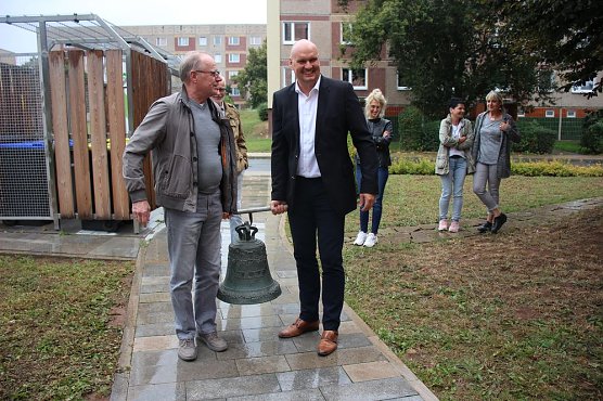 Glocke, die wohl nie läutete, ist zurück (Foto: Karl-Heinz Herrmann) Glocke, die wohl nie läutete, ist zurück (Foto: Karl-Heinz Herrmann)