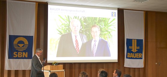 Schachtbau (Foto: oas) Schachtbau (Foto: oas)