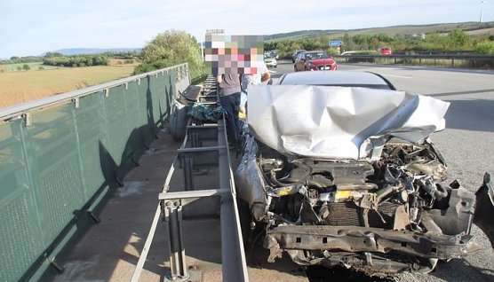 Unfall (Foto: Polizei) Unfall (Foto: Polizei)