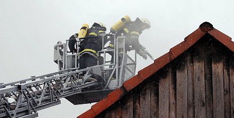 Feuerwehren im Einsatz (Foto: wf)