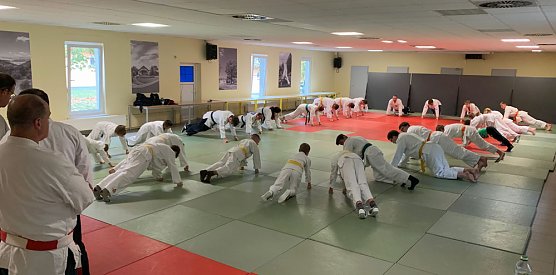 Im Ferienpark Feuerkuppe trainiert (Foto: Werner Bank)
