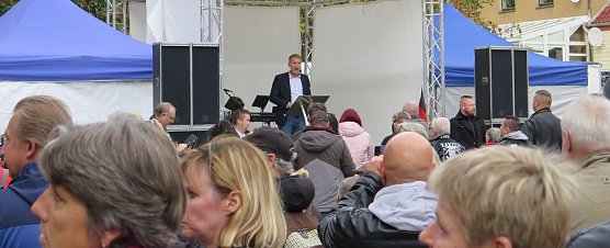 H&ouml;cke bei seiner Rede (Foto: nnz)