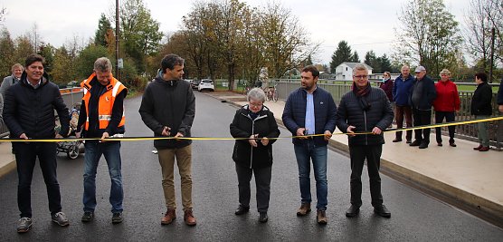 Brückenneubau (Foto: oas) Brückenneubau (Foto: oas)