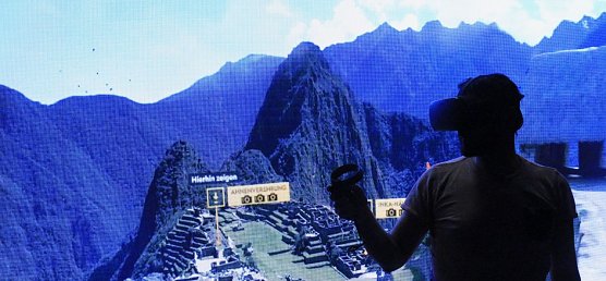 Ein Rundgang durch die Inkastadt Macchu Picchu - die Technik macht's m&ouml;glich (Foto: Angelo Glashagel)