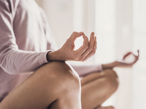 Zur Ruhe kommen durch Yoga (Foto: SWG/Susanne Schedwill)
