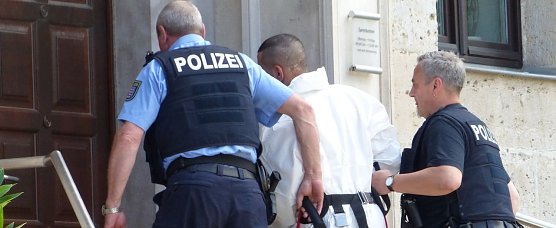 Dem Haftrichter vorgef&uuml;hrt (Foto: nnz)