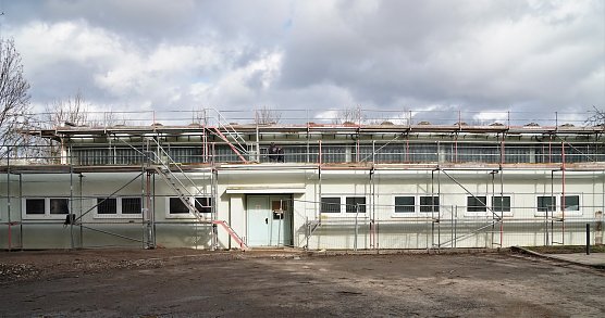 Turnhalle außen (Foto: S.Schedwill) Turnhalle außen (Foto: S.Schedwill)