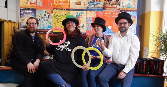 v.l.: Alexander J&auml;ger, Steffi B&ouml;ttcher, Jessica Piper und Michael Mohr (Foto: Angelo Glashagel)