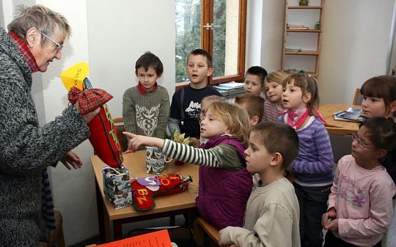 Spende &uuml;bergeben (Foto: psv)