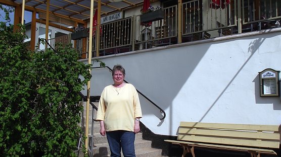 Vor der Gastst&auml;tte in G&uuml;nzerode (Foto: Kurt Frank)