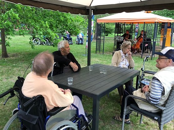 Rotary Konzert im Park (Foto: Martina Röder) Rotary Konzert im Park (Foto: Martina Röder)