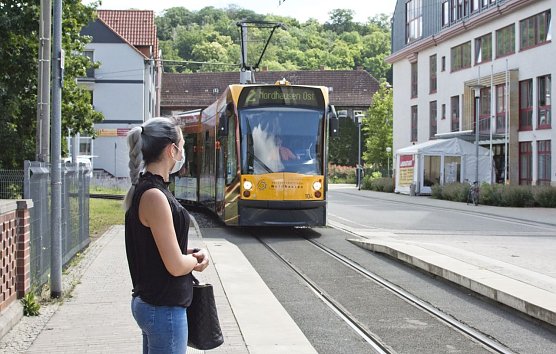 Im &Ouml;PNV ist der Mund-Nasen-Schutz weiterhin Pflicht (Foto: Pressestelle Landratsamt Nordhausen)