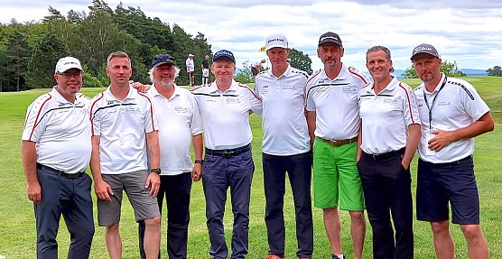 (v.l.n.r.) Frank Lindner (Pr&auml;sident), Torsten Ernst, Andreas Burgdorff, Udo Wieprecht, Andreas Meyer, Peter Hartwich, Volker Franke, Roy Becker (Foto: Golfclub Neustadt)