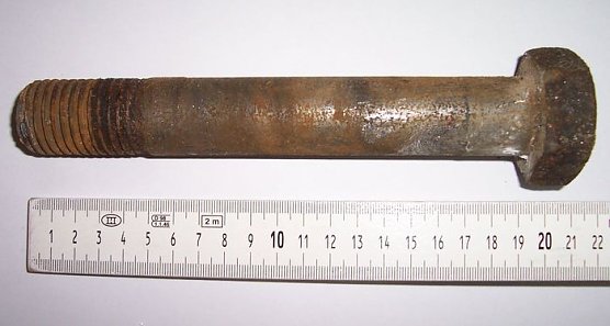 Gef&auml;hrlicher Bolzen (Foto: Polizei)