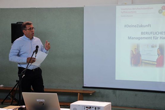 Auftaktveranstaltung f&uuml;r das Berufliche Gymnasium+ (Foto: Karl-Heinz Herrmann)