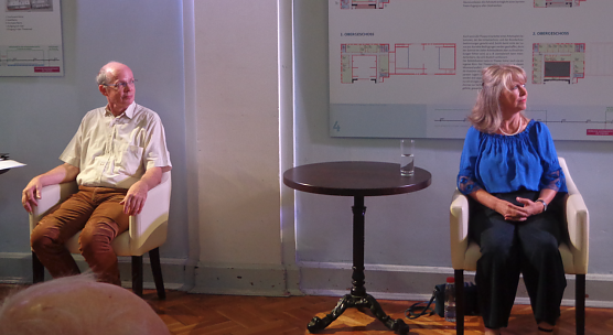 Man ist wieder da: der F&ouml;rderverein des Theaters lud zum Talk mit S&auml;ngerin Brigitte Roth (Foto: Hans-Georg Backhaus)