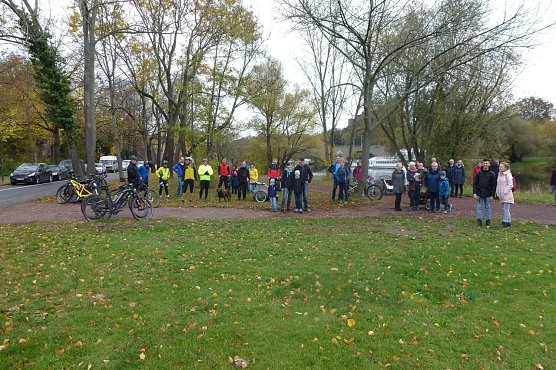 Benefizwanderung für das Neustädter Hospiz (Foto: Margret Holzapfel) Benefizwanderung für das Neustädter Hospiz (Foto: Margret Holzapfel)