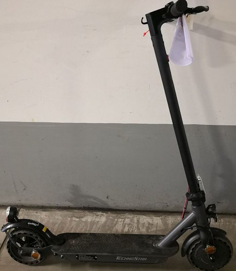 Wem geh&ouml;rt der Roller? (Foto: PI NDH)