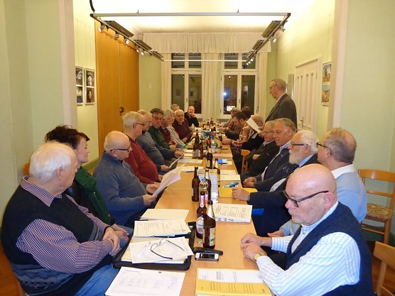 Ein Bild aus einfacheren Zeiten: Jahreshauptversammlung mit der Wahl eines neuen Vorstandes im Februar (Foto: Hans-Georg Backhaus)