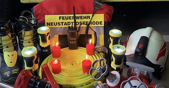 Die Jugendfeuerwehr wird das Friedenslicht morgen nach Neustadt und Osterode bringen (Foto: C. Burkert)