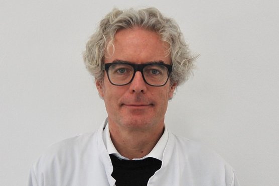 Dr. med. Alexander Romanowski, Chefarzt der Psychiatrie/Psychotherapie der Helios Kliniken Mansfeld-S&uuml;dharz (Foto: Helios Kliniken)