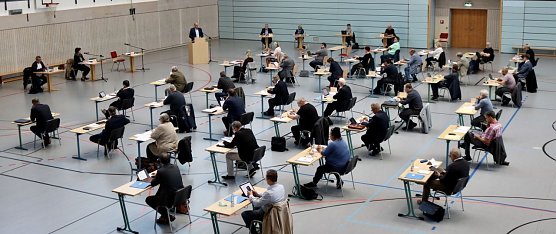 Auch der Kreistag musste sich den Corona-Bedingungen anpassen (Foto: J. Piper)