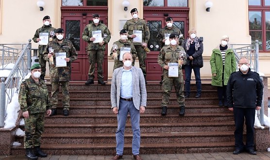 Verabschiedung der Bundeswehr-Helfer (Foto: N.Mattern)