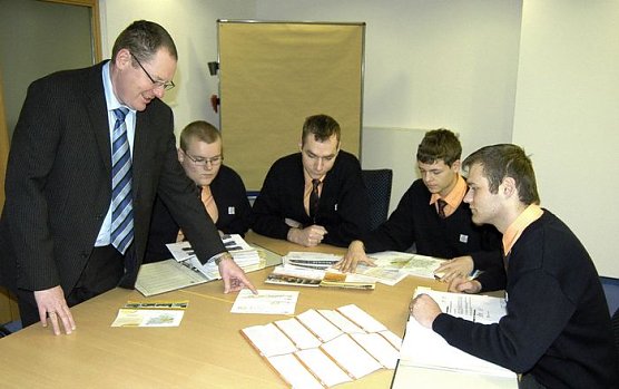 Ausbildung im Unternehmen (Foto: SWN)