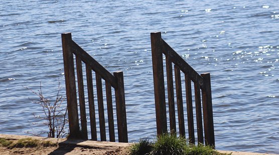 M&auml;rzensonne lacht aufs Wasser (Foto: oas)