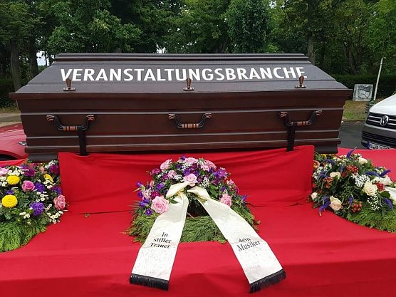 Immer wieder machten Veranstalter und K&uuml;nstler in der Corona-Krise auf sich aufmerksam (Foto: S.Henke)