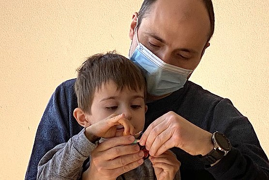 Papa Marcel und Leopold w&auml;hrend der kleinen Pressekonferenz (Foto: oas)