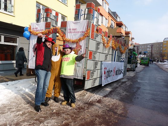Rosenmontagsumzug Sondershausen (Foto: Karl-Heinz Herrmann) Rosenmontagsumzug Sondershausen (Foto: Karl-Heinz Herrmann)