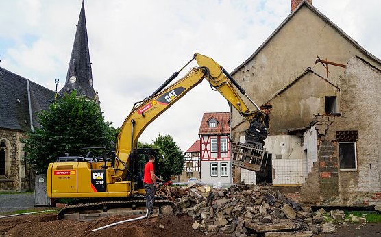 Abriss der Schulk&uuml;che in Niedersachswerfen (Foto: S.Schedwill)