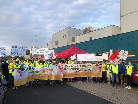 Der Warnstreik soll bis in die Nachmittagsstunden fortgef&uuml;hrt werden (Foto: Jens L&ouml;bel)