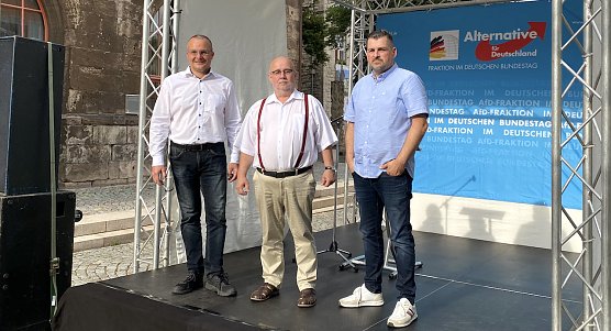 Marcus B&uuml;hl, J&uuml;rgen Pohl und Jens Cotta (v.l.n.r.) (Foto: oas)